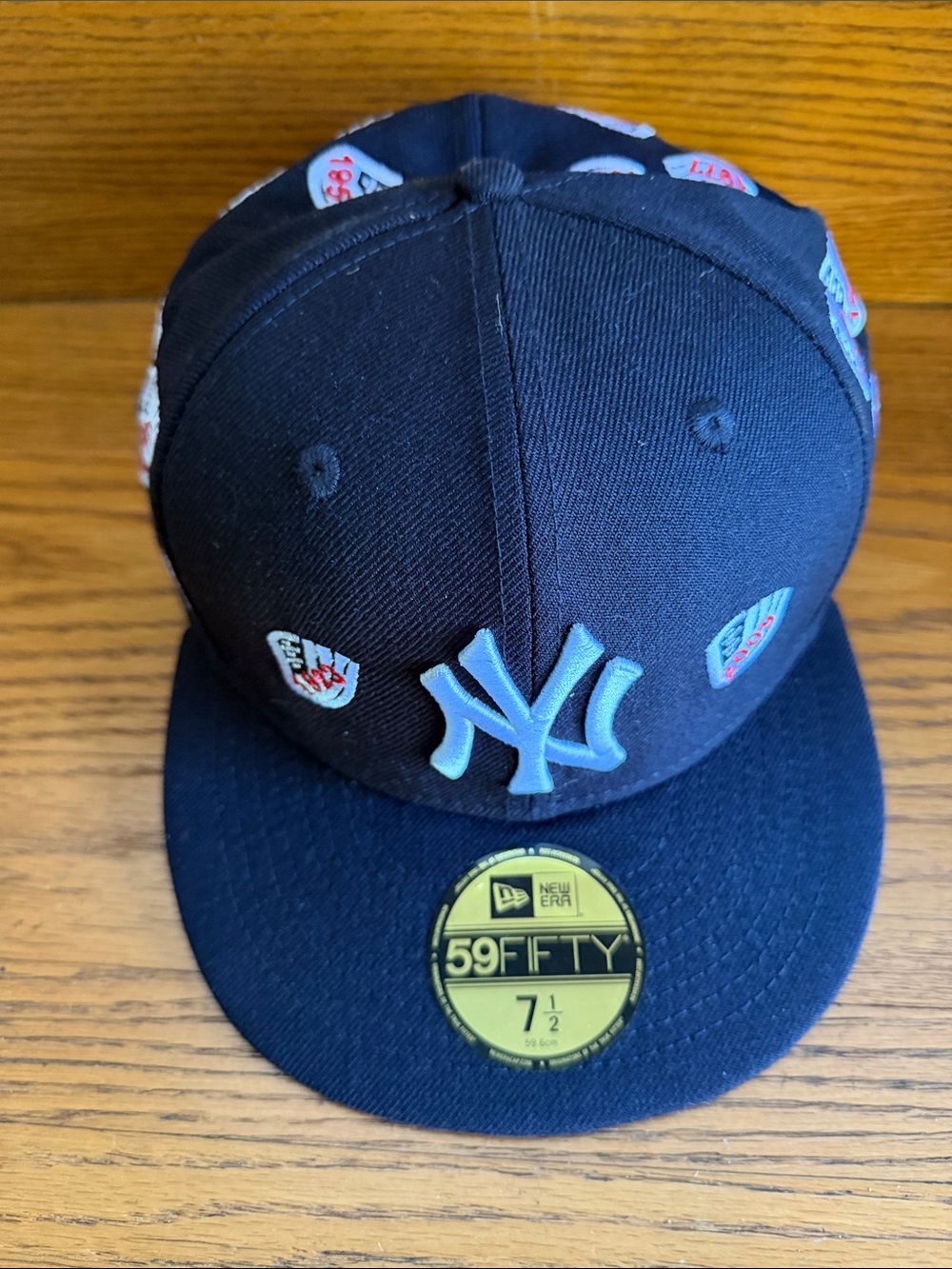 New York Yankees Spike Lee addition Cap close-up